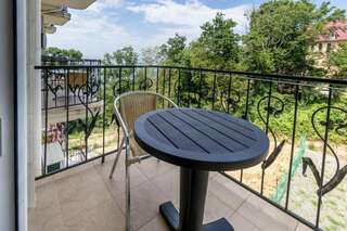 Гостиница Море Вардане Панорамный номер с большим Балконом-5