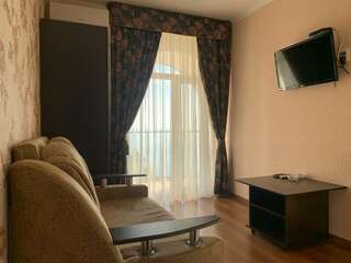 Гостиница Море Вардане Панорамный номер с большим Балконом-3