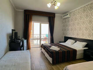 Гостиница Море Вардане Панорамный номер с большим Балконом-1