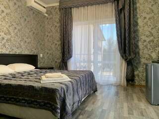 Гостиница Море Вардане Панорамный номер с большим Балконом-3